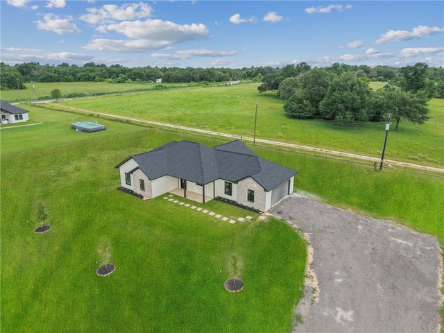 4379 Collton Lane, Franklin, TX 77856
