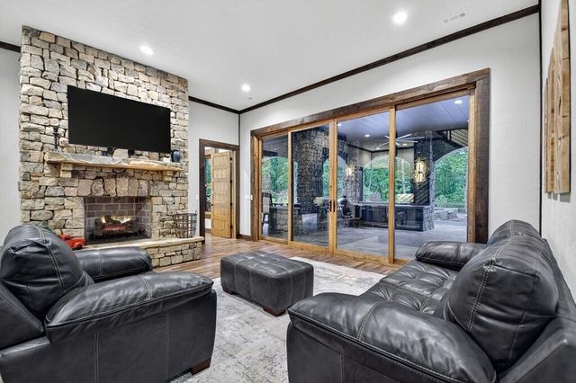 101 Bennett Springs Court, Mineral Bluff, GA 30559