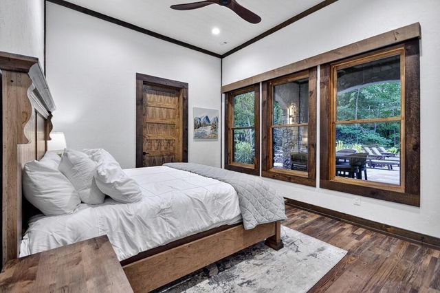 101 Bennett Springs Court, Mineral Bluff, GA 30559