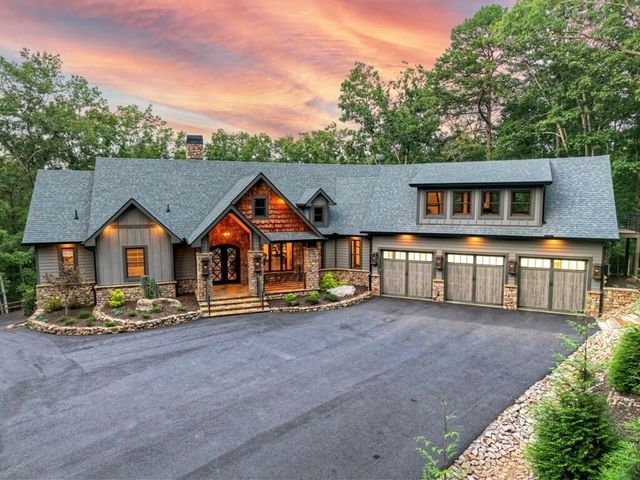 101 Bennett Springs Court, Mineral Bluff, GA 30559