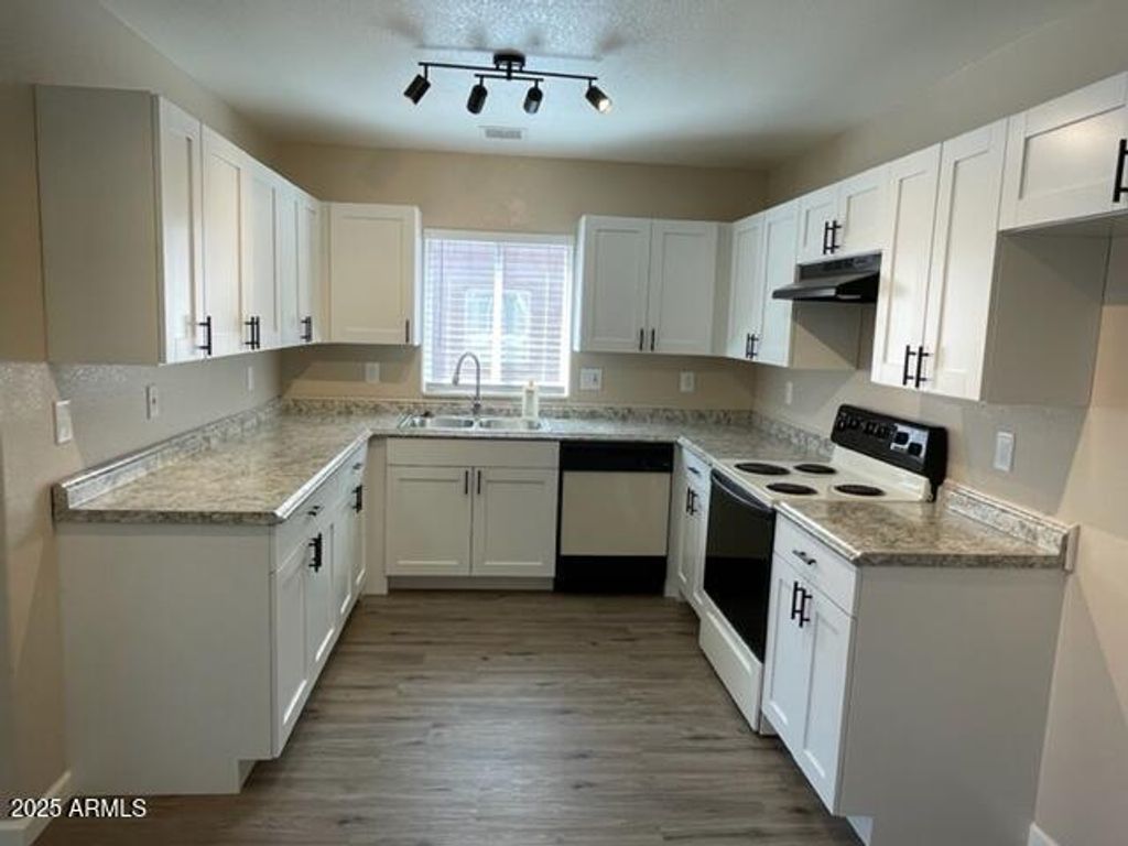 10854 W CAROUSEL Drive A, Arizona City, AZ 85123