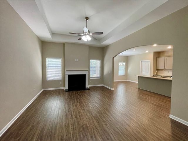 524 Stable View Loop, Dallas, GA 30132