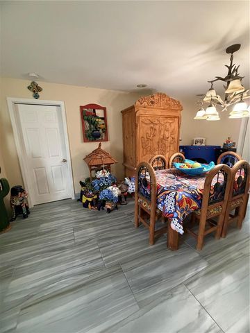 2727 NE 4TH PLACE, Cape Coral, FL 33909