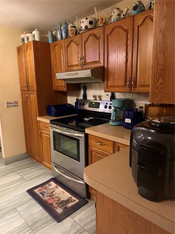 2727 NE 4TH PLACE, Cape Coral, FL 33909