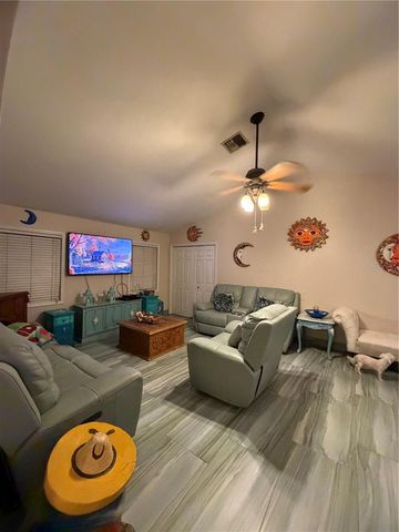 2727 NE 4TH PLACE, Cape Coral, FL 33909