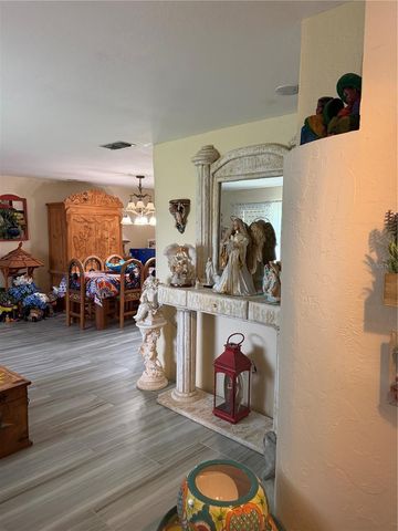 2727 NE 4TH PLACE, Cape Coral, FL 33909