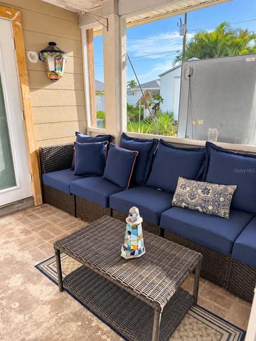 2727 NE 4TH PLACE, Cape Coral, FL 33909