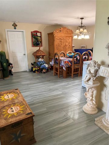 2727 NE 4TH PLACE, Cape Coral, FL 33909