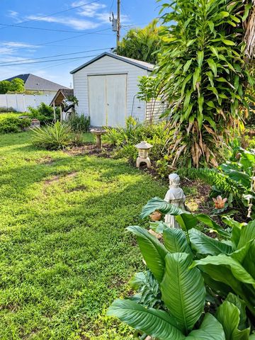 2727 NE 4TH PLACE, Cape Coral, FL 33909