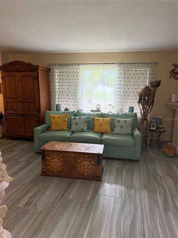 2727 NE 4TH PLACE, Cape Coral, FL 33909