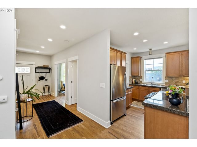 1314 Ne JUNIOR St, Portland, OR 97211