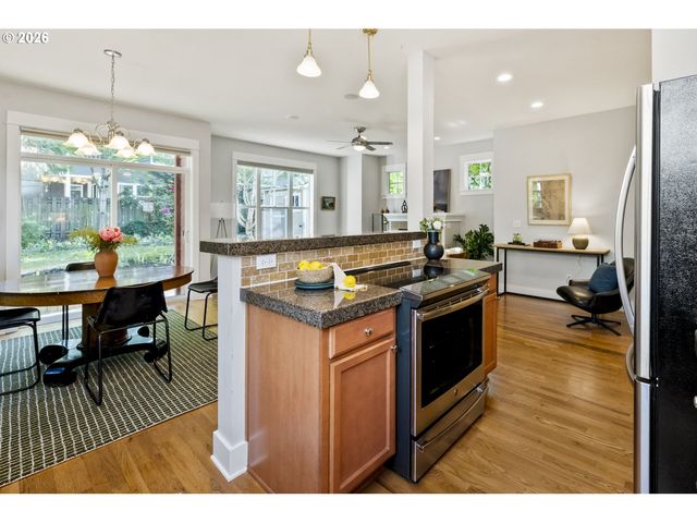 1314 Ne JUNIOR St, Portland, OR 97211