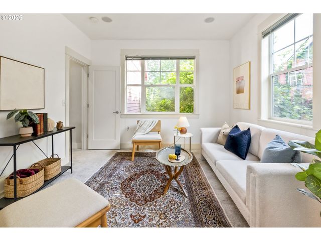 1314 Ne JUNIOR St, Portland, OR 97211