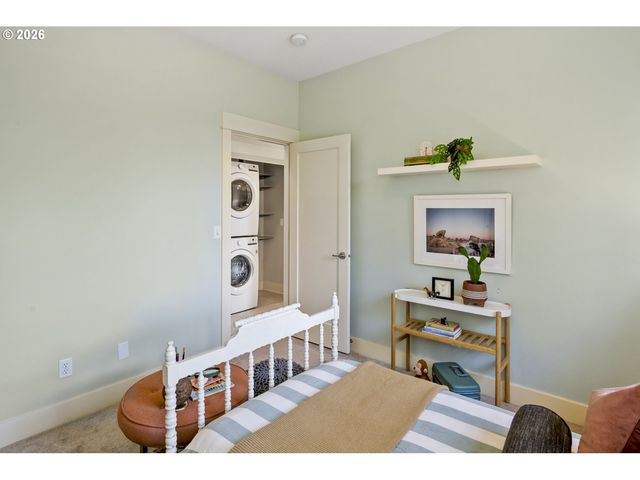 1314 Ne JUNIOR St, Portland, OR 97211