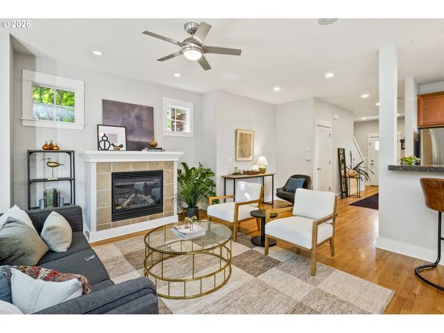 1314 Ne JUNIOR St, Portland, OR 97211