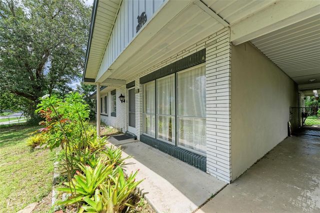 8172 BOCA GRANDE AVENUE, North Port, FL 34287