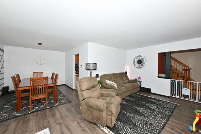 12525 W Eden TRAIL, New Berlin, WI 53151