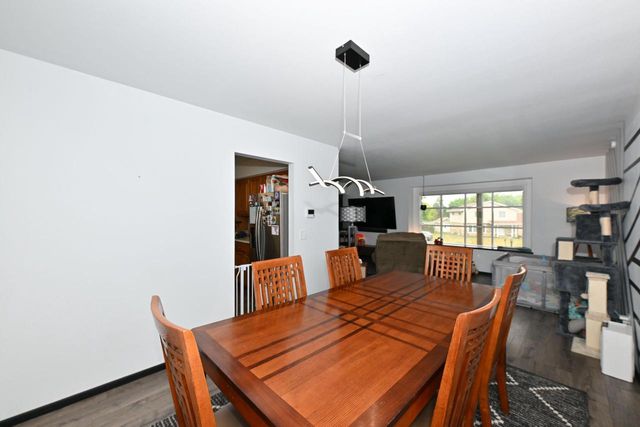 12525 W Eden TRAIL, New Berlin, WI 53151