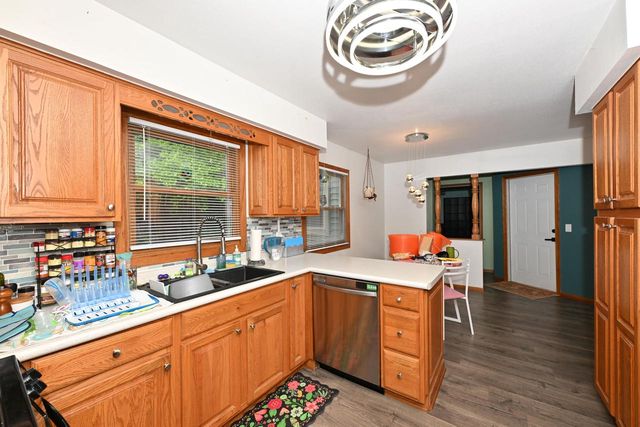 12525 W Eden TRAIL, New Berlin, WI 53151