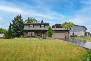 12525 W Eden TRAIL, New Berlin, WI 53151