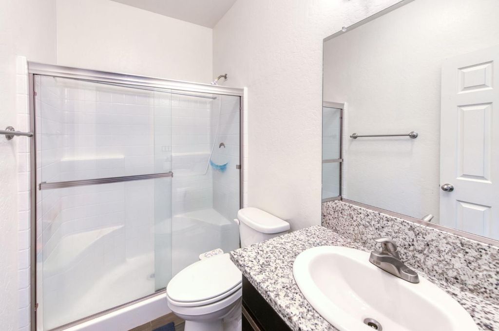 Image 16 of property listing at 1732 Cleveland Street, Selma, CA 93662