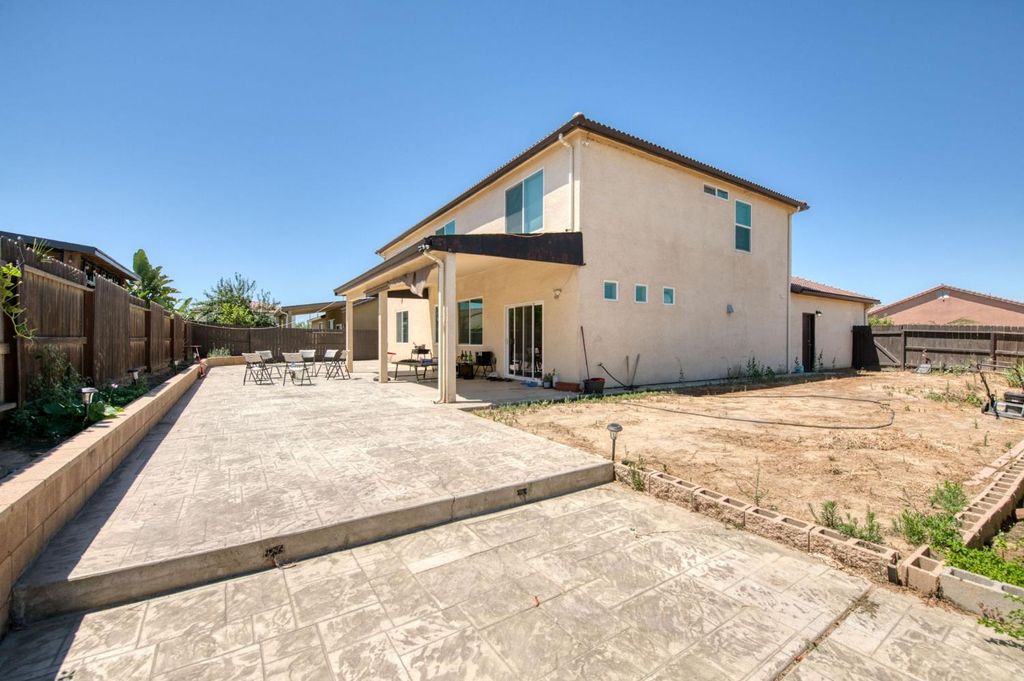 Image 29 of property listing at 1732 Cleveland Street, Selma, CA 93662