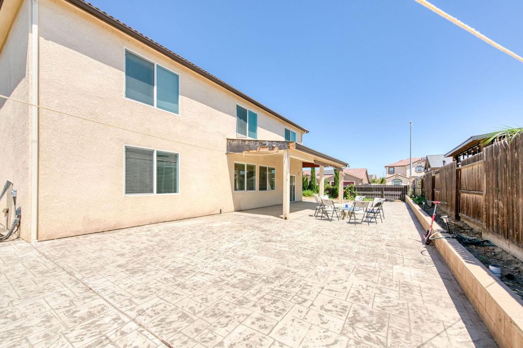 Image 35 of property listing at 1732 Cleveland Street, Selma, CA 93662