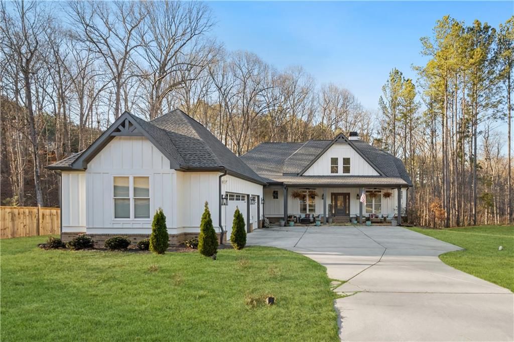 2312 Allison Way, Loganville, GA 30052