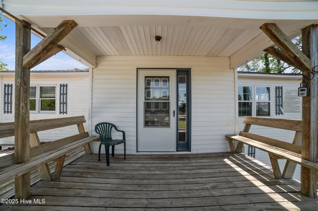 9952 Us Highway 17, Vanceboro, NC 28586