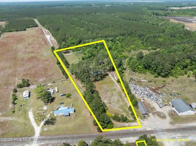 9952 Us Highway 17, Vanceboro, NC 28586