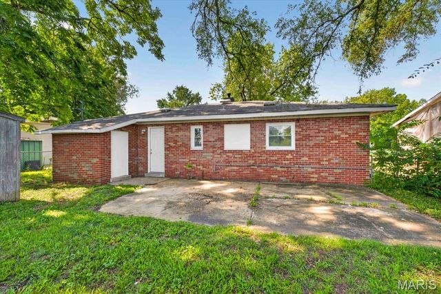 603 Saint Nicholas Drive, Cahokia, IL 62206
