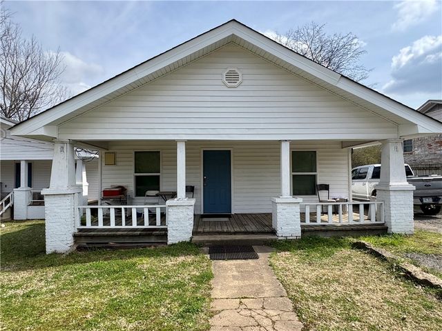 1117 S Glenwood Avenue 1115 & 1117, Russellville, AR 72801