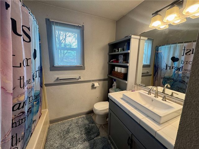 1117 S Glenwood Avenue 1115 & 1117, Russellville, AR 72801