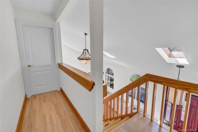 6 Liberty Lane, Miller Place, NY 11764