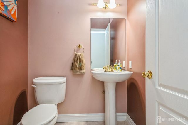 5 Ramapo Court, Colts Neck, NJ 07722