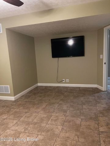 159 Wiltshire Ave, Vine Grove, KY 40175
