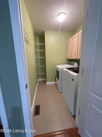 159 Wiltshire Ave, Vine Grove, KY 40175
