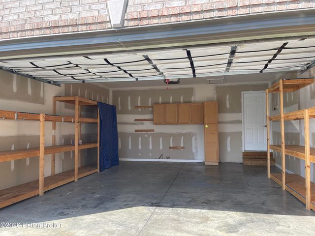 159 Wiltshire Ave, Vine Grove, KY 40175