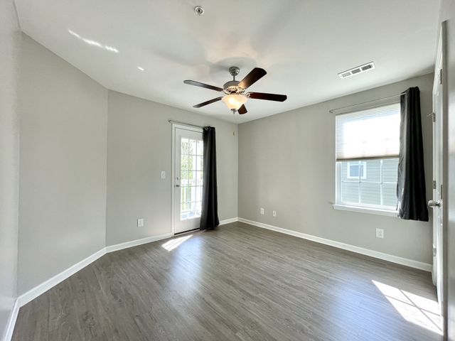 301 Shirebrook Cir, Spring Hill, TN 37174