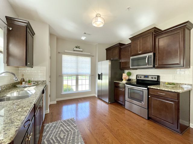301 Shirebrook Cir, Spring Hill, TN 37174