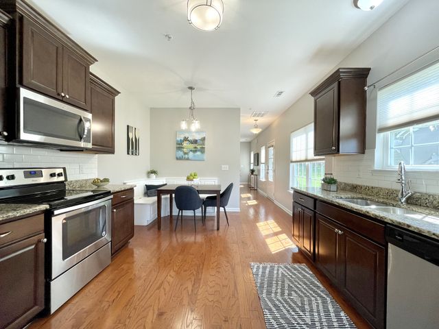 301 Shirebrook Cir, Spring Hill, TN 37174