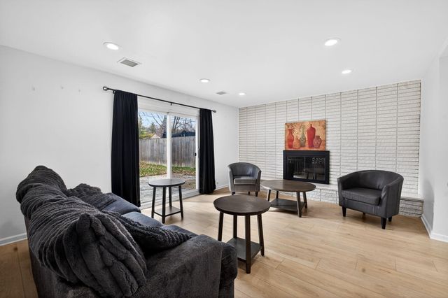 23245 Tuck Road, Farmington Hills, MI 48336