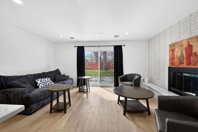 23245 Tuck Road, Farmington Hills, MI 48336