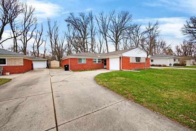 23245 Tuck Road, Farmington Hills, MI 48336