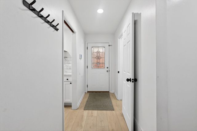 23245 Tuck Road, Farmington Hills, MI 48336