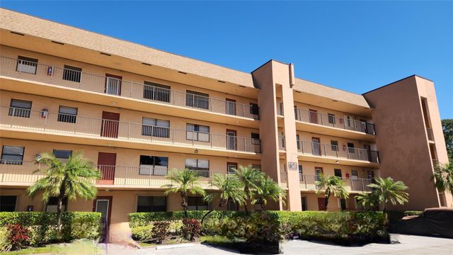 10467 S Sunrise Lakes Boulevard 310, Sunrise, FL 33322