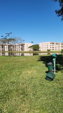 10467 S Sunrise Lakes Boulevard 310, Sunrise, FL 33322