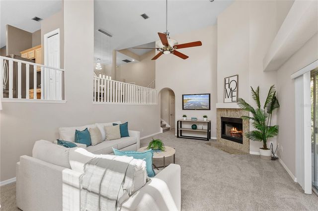 690 OAK HOLLOW WAY, Altamonte Springs, FL 32714