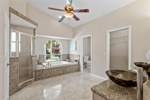 690 OAK HOLLOW WAY, Altamonte Springs, FL 32714