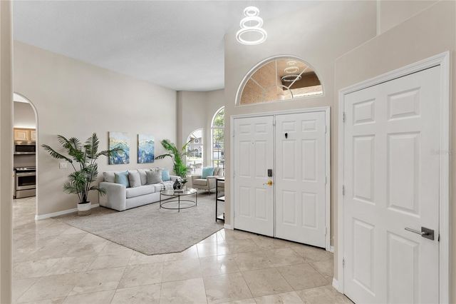690 OAK HOLLOW WAY, Altamonte Springs, FL 32714
